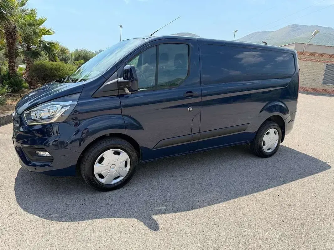 Usata Ford Transit Custom Trend 131 CV (96 kW) 2021 Blu/azzurro Furgone