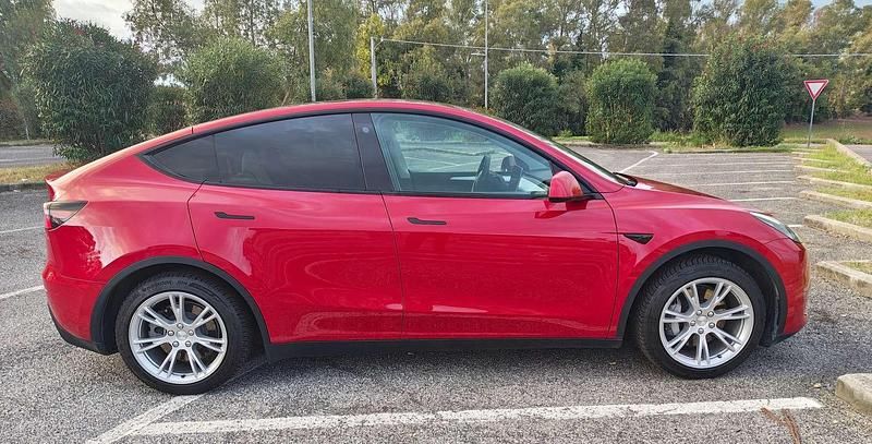 Usata Tesla Model Y 152 kW (208 CV) 2023 SUV
