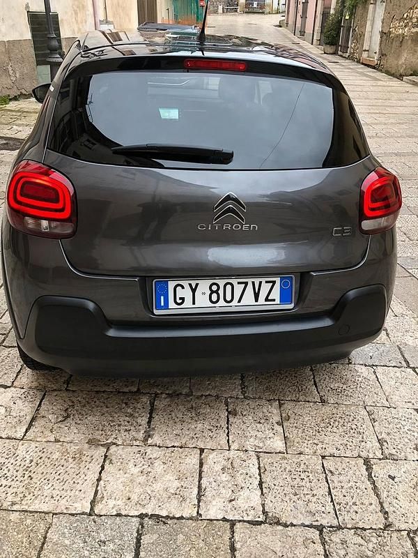 Usata Citroën C3 102 CV (75 kW) 2022 Grigio Berlina