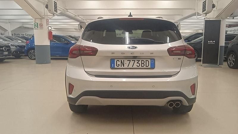 Usata Ford Focus Active 125 CV (91 kW) 2023 Argento/nero SUV