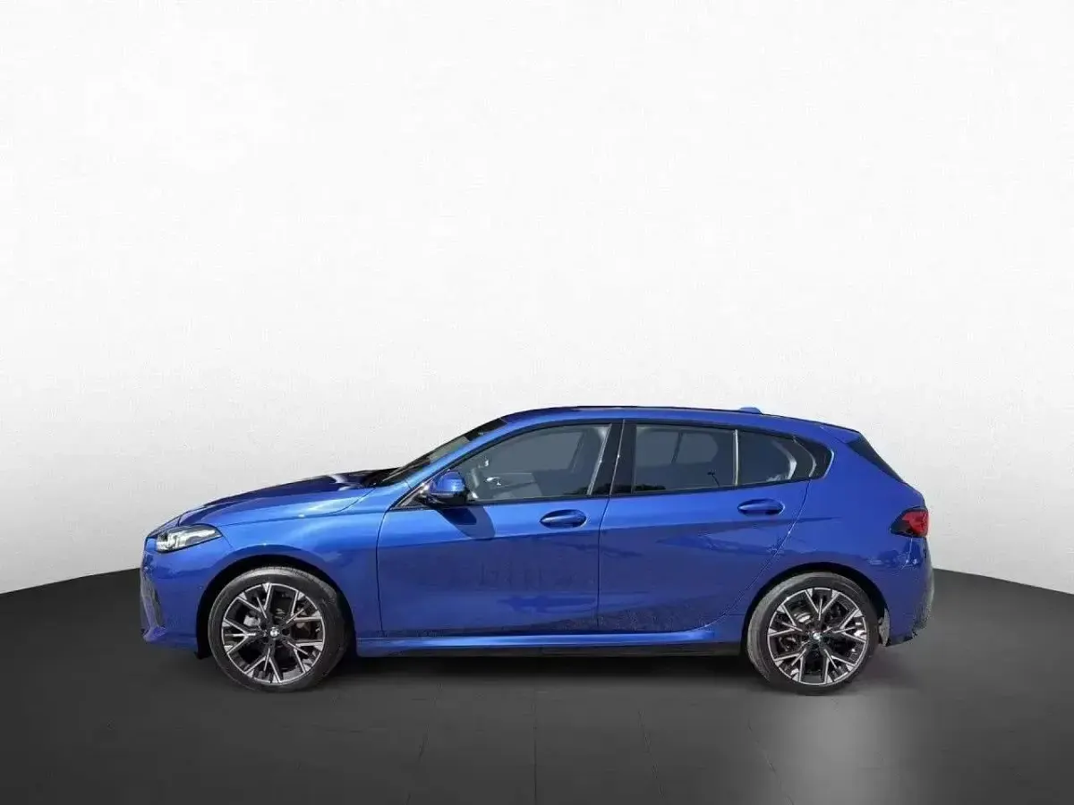 Usata BMW 120 M Sport 163 CV (119 kW) 2025 M portimao blu Utilitaria