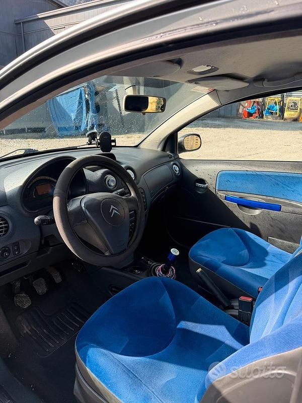 Usata Citroën C2 68 CV (50 kW) 2003 Grigio Utilitaria