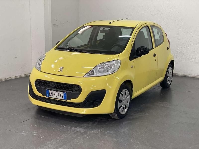 Usata Peugeot 107 68 CV (50 kW) 2012 Other Utilitaria