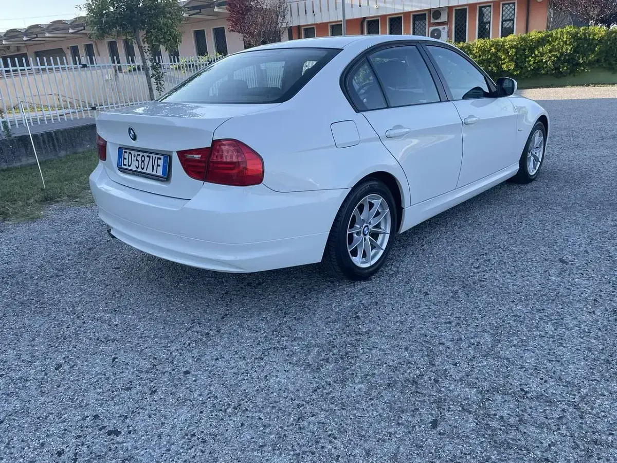 Usata BMW 316 116 CV (85 kW) 2010 Other Berlina