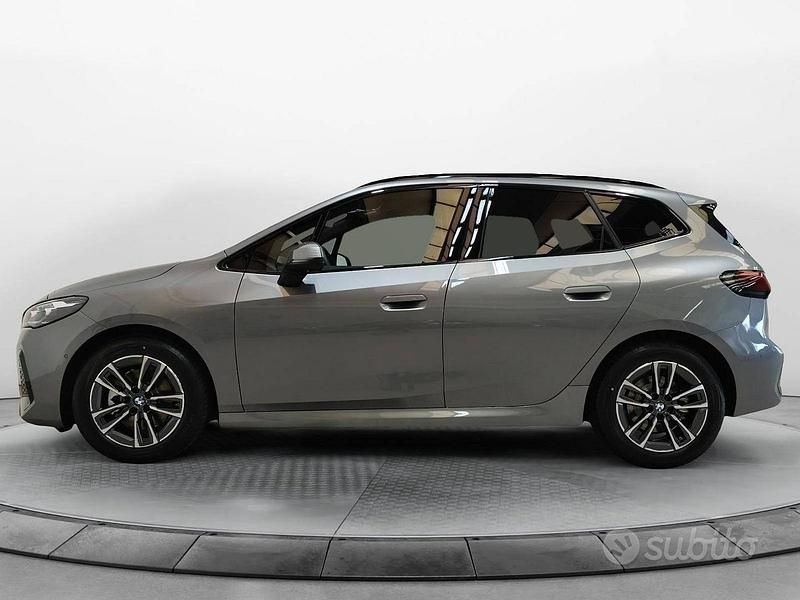 Nuova BMW 218 Active Tourer M Sport 150 CV (110 kW) 2025 Grigio Monovolume