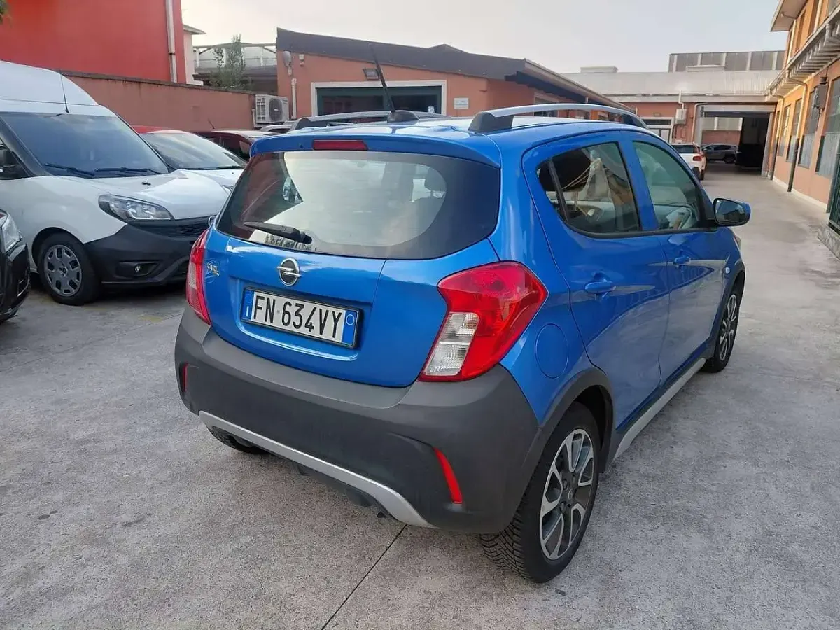 Usata Opel Karl Rocks 75 CV (55 kW) 2018 Blu Utilitaria