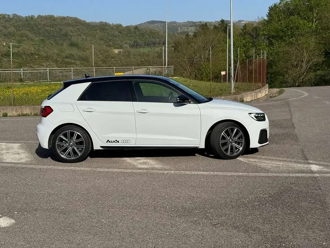 Usata Audi A1 Sportback Ambiente 116 CV (85 kW) 2019 Utilitaria