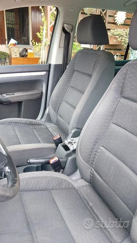 Usata VW Touran 109 CV (80 kW) 2007 Grigio Monovolume