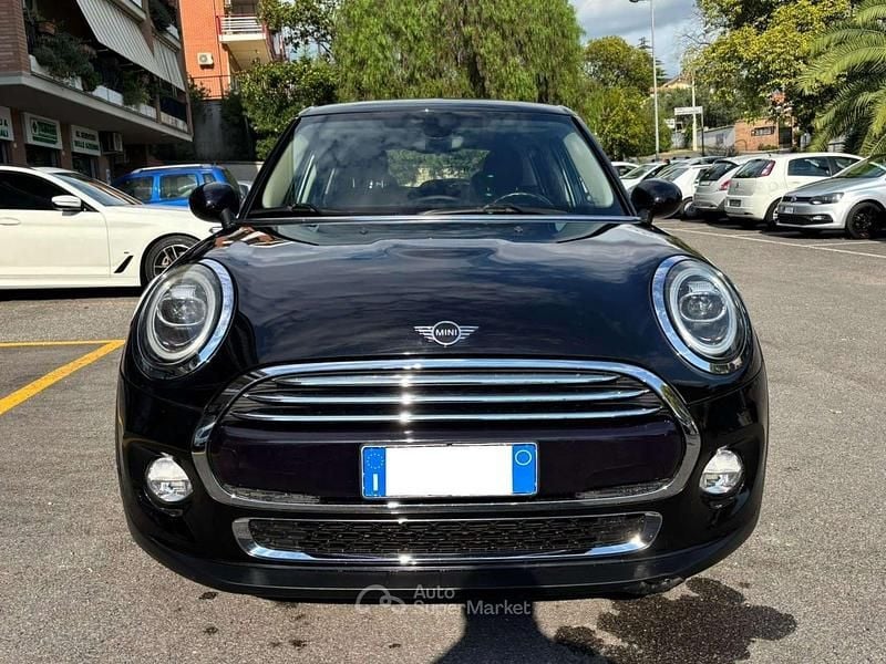 Occasion Mini Cooper D Hype 116 ch (85 kW) 2018 Noir Citadine