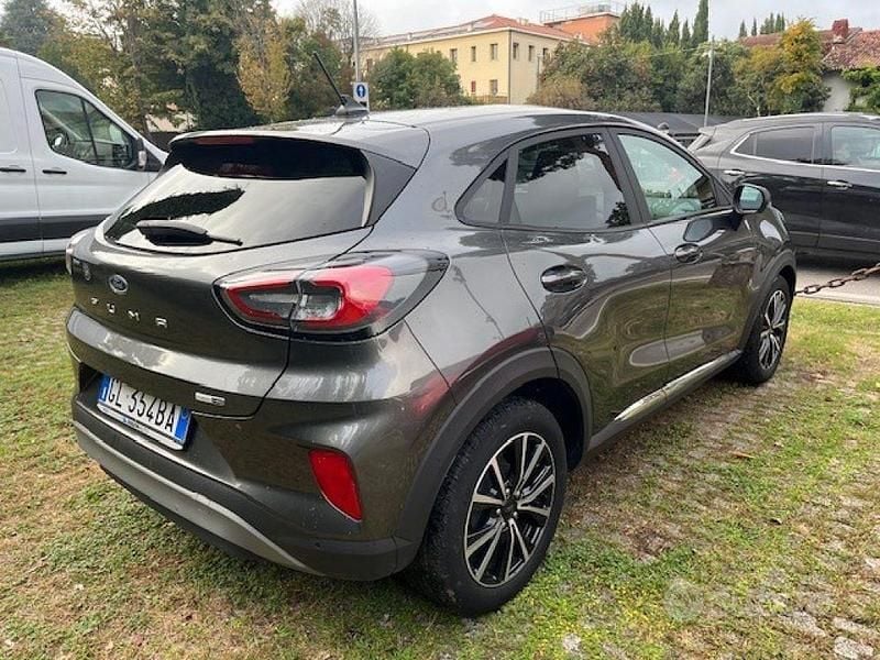 Usata Ford Puma Titanium 125 CV (91 kW) 2022 Grigio scuro SUV