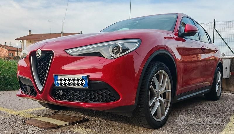 Rosso Usata 2019 Alfa Romeo Stelvio SUV | 17.800 € (Super prezzo) - Immagine 1/4