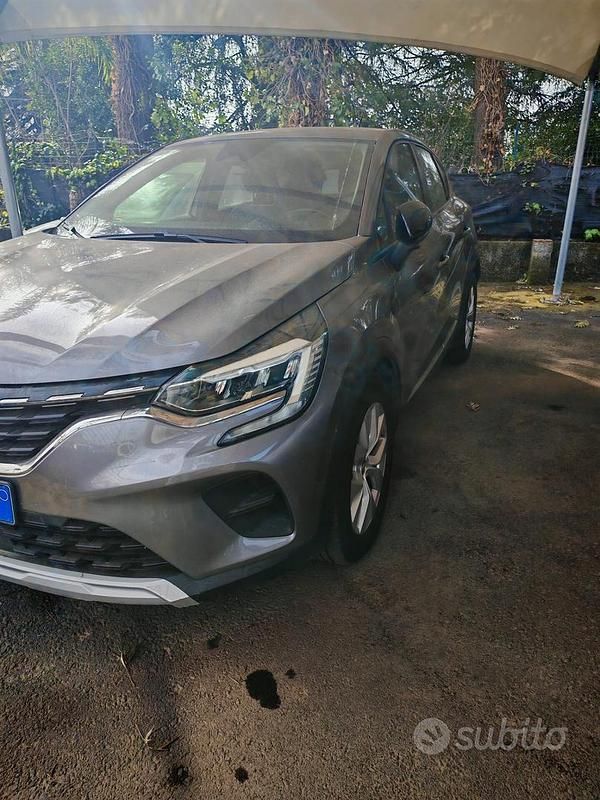 Usata Renault Captur Intens 95 CV (69 kW) 2021 Grigio SUV