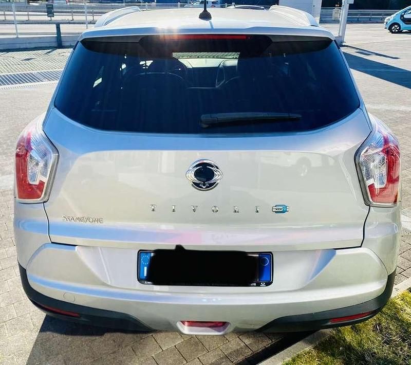 Usata Ssangyong (KGM) Tivoli 116 CV (85 kW) 2015 SUV