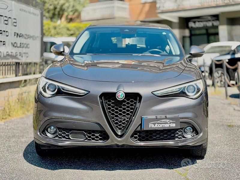 Usata Alfa Romeo Stelvio Sprint 190 CV (139 kW) 2021 Grigio SUV