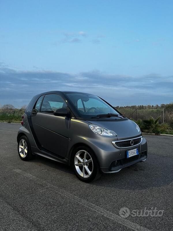 Grigio Usata 2013 Smart ForTwo Coupé Coupé | 5400 € (Buon prezzo) - Immagine 1/4