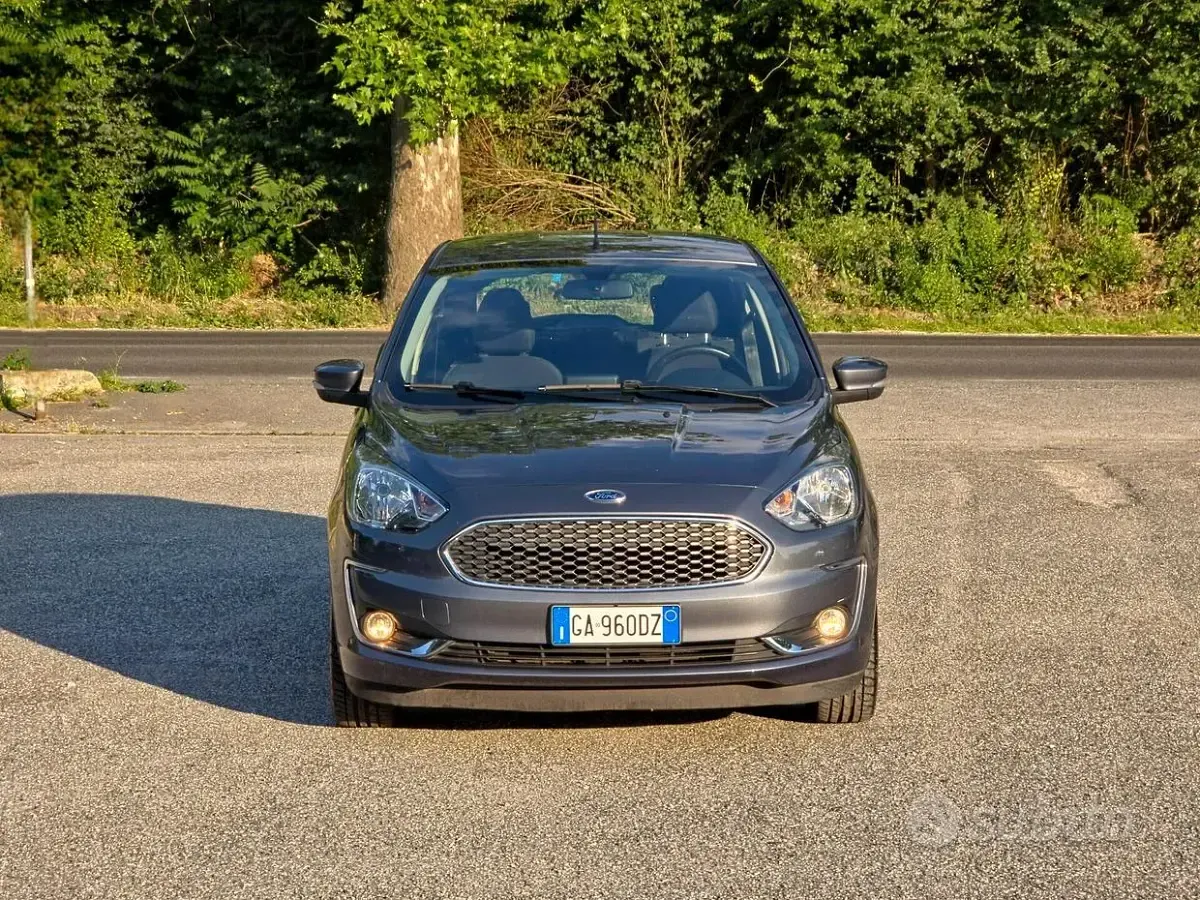 Usata Ford Ka Ultimate 86 CV (63 kW) 2019 Grigio Berlina