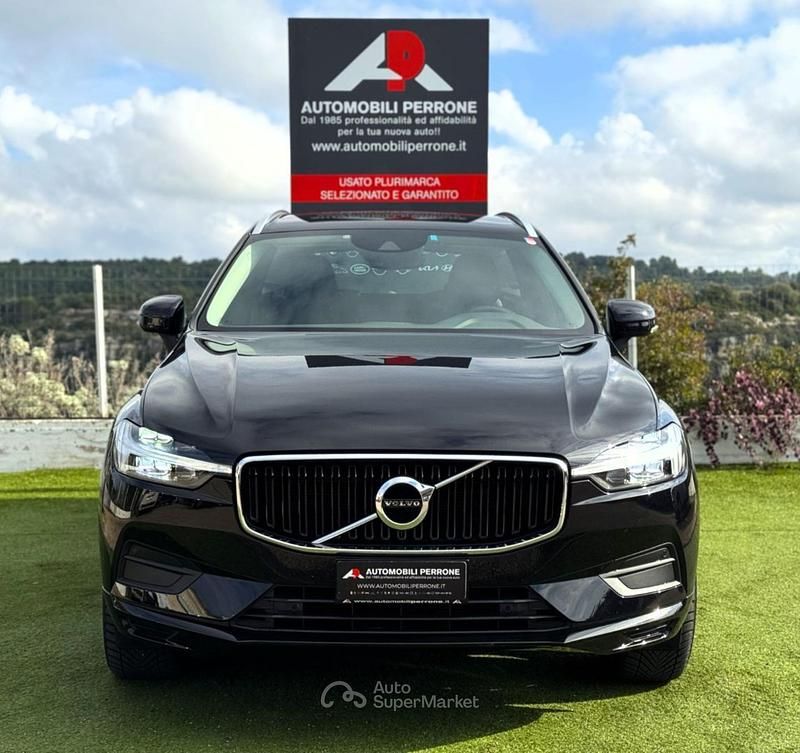 Usata Volvo XC60 Momentum 197 CV (144 kW) 2021 Nero SUV