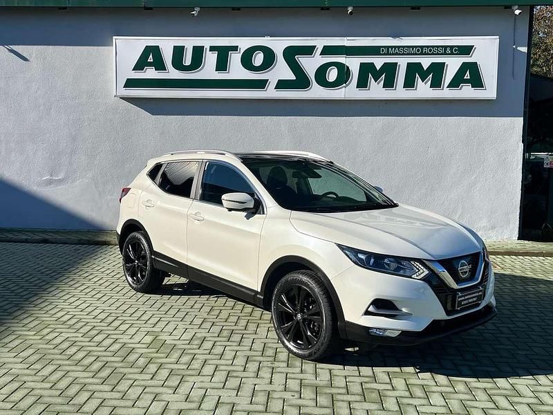 Usata Nissan Qashqai N-Connecta 110 CV (80 kW) 2018 Biando perlato SUV