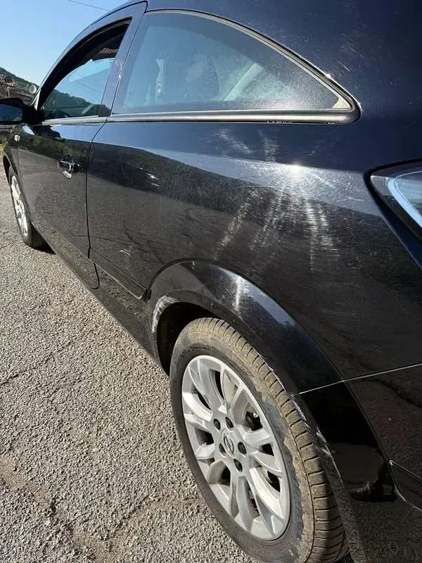 Usata Opel Astra GTC Enjoy 90 CV (66 kW) 2008 Berlina