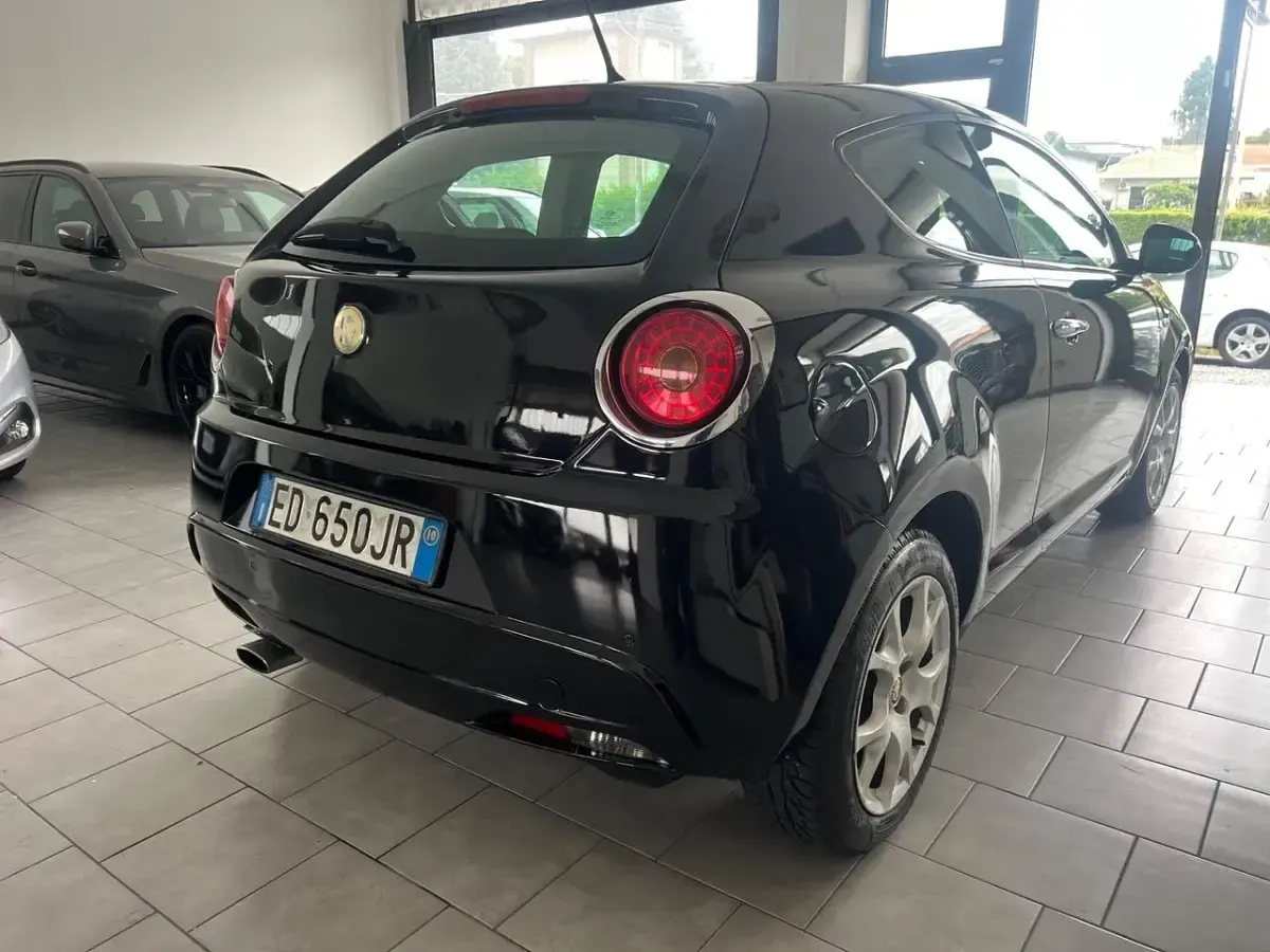 Usata Alfa Romeo MiTo Progression 105 CV (77 kW) 2010 Nero Utilitaria