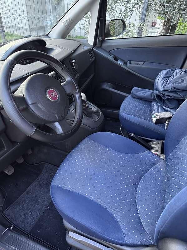 Usata Fiat Idea Active 80 CV (58 kW) 2011 Grigio Monovolume