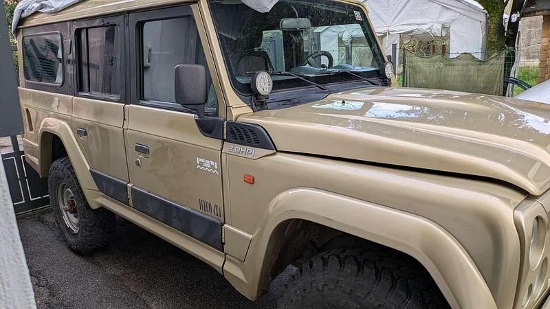 Usata Iveco Massif 145 CV (106 kW) 2010 Station wagon