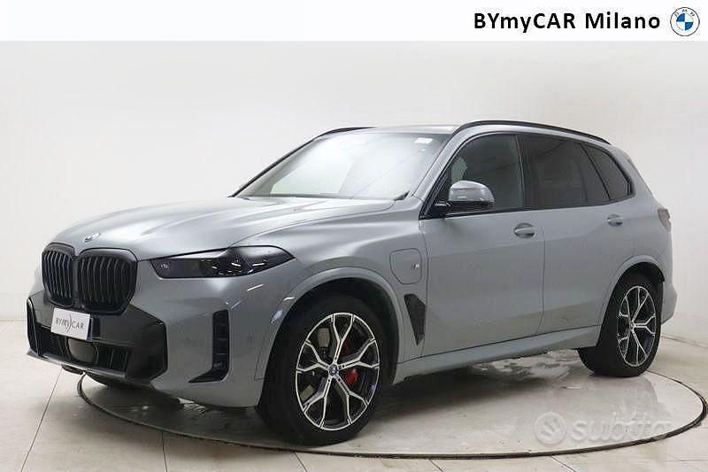 Usata BMW X5 M Sport 489 CV (359 kW) 2025 Grigio SUV