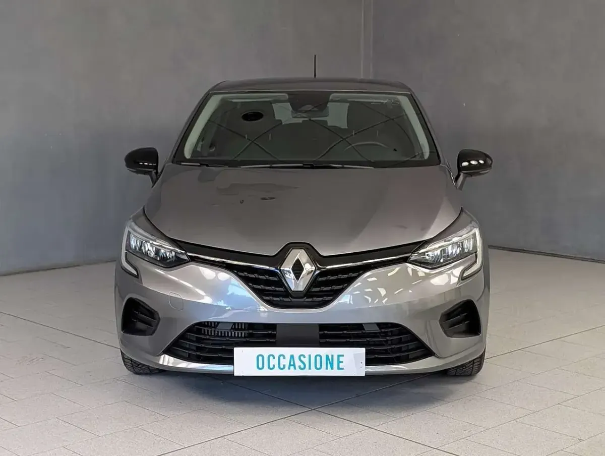 Usata Renault Clio V Equilibre 91 CV (66 kW) 2023 Grigio Berlina
