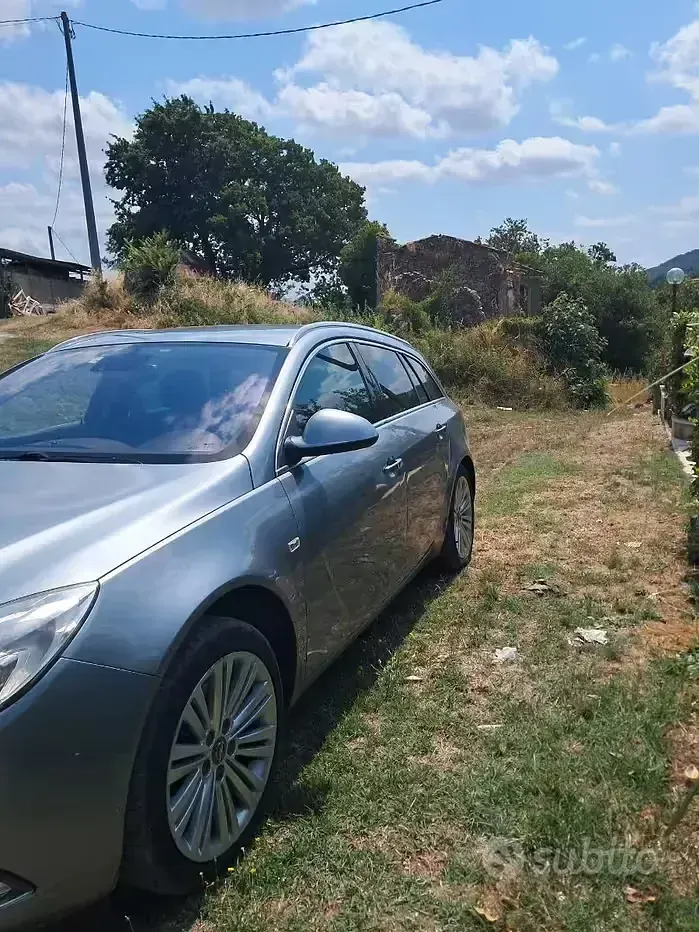 Usata Opel Insignia Sport 160 CV (117 kW) 2013 Grigio Station wagon