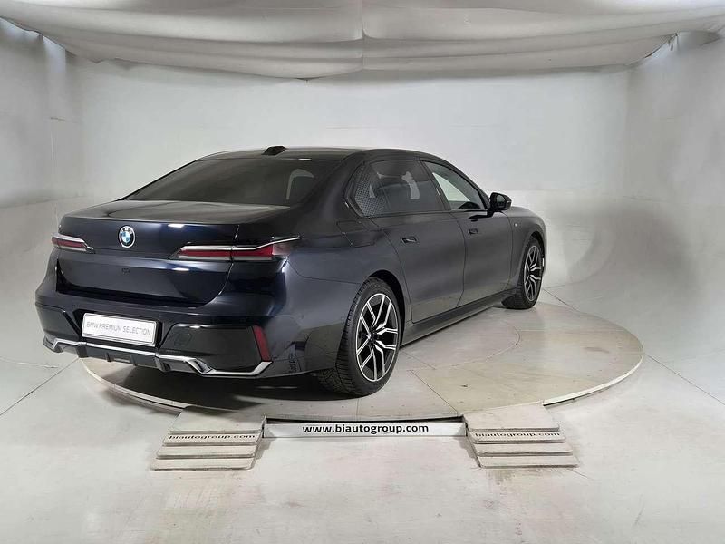 Usata BMW 740 M Sport 299 CV (219 kW) 2024 Other Berlina