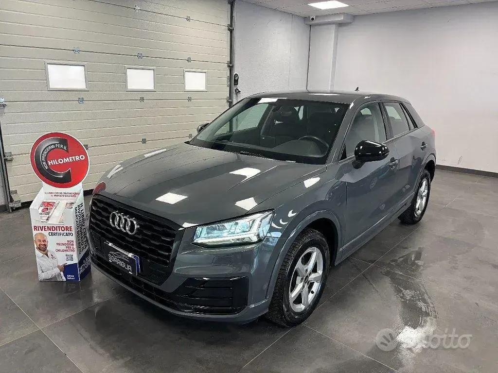 Usata Audi Q2 Admired 116 CV (85 kW) 2020 Grigio SUV