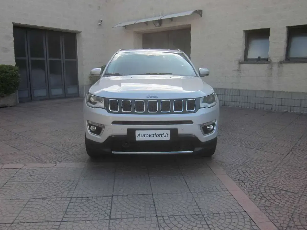 Usata Jeep Compass Limited 131 CV (96 kW) 2021 Argento SUV
