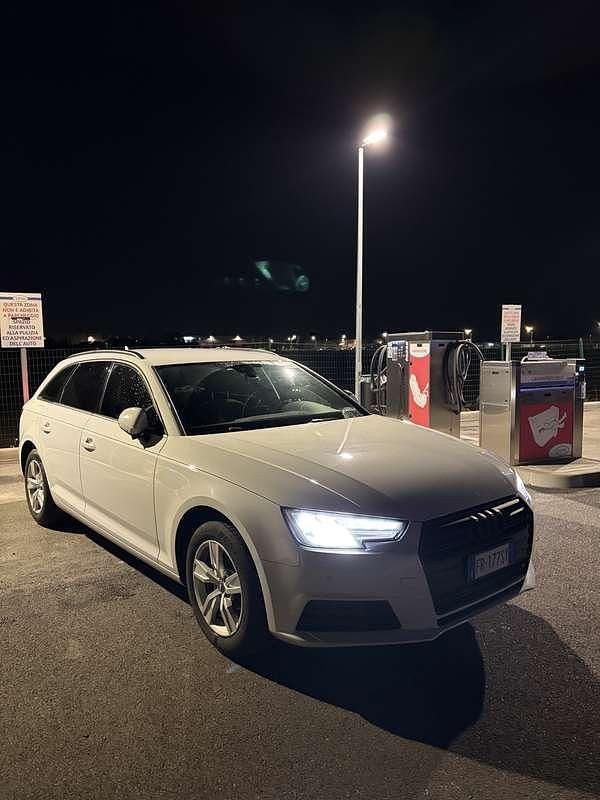 Usata Audi A4 Design 150 CV (110 kW) 2018 Station wagon