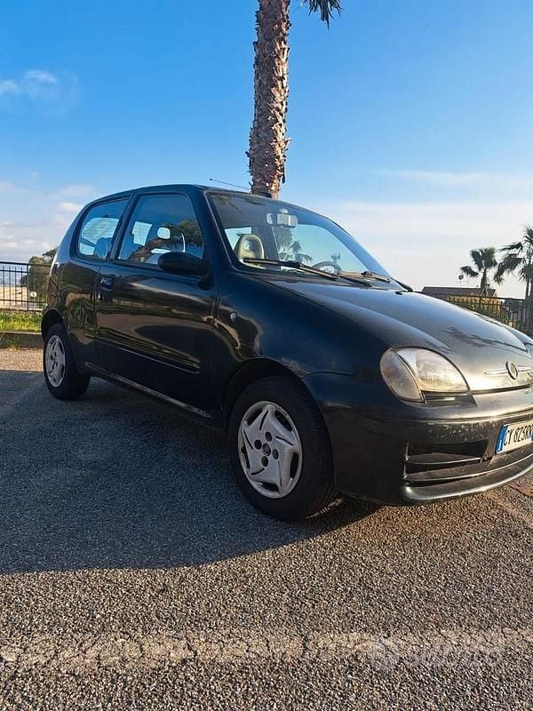 Usata Fiat 600 54 CV (39 kW) 2007 Utilitaria