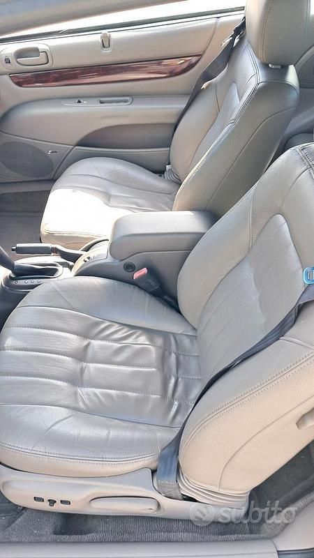 Usata Chrysler Sebring Cabriolet 203 CV (149 kW) 2001 Blu Cabrio
