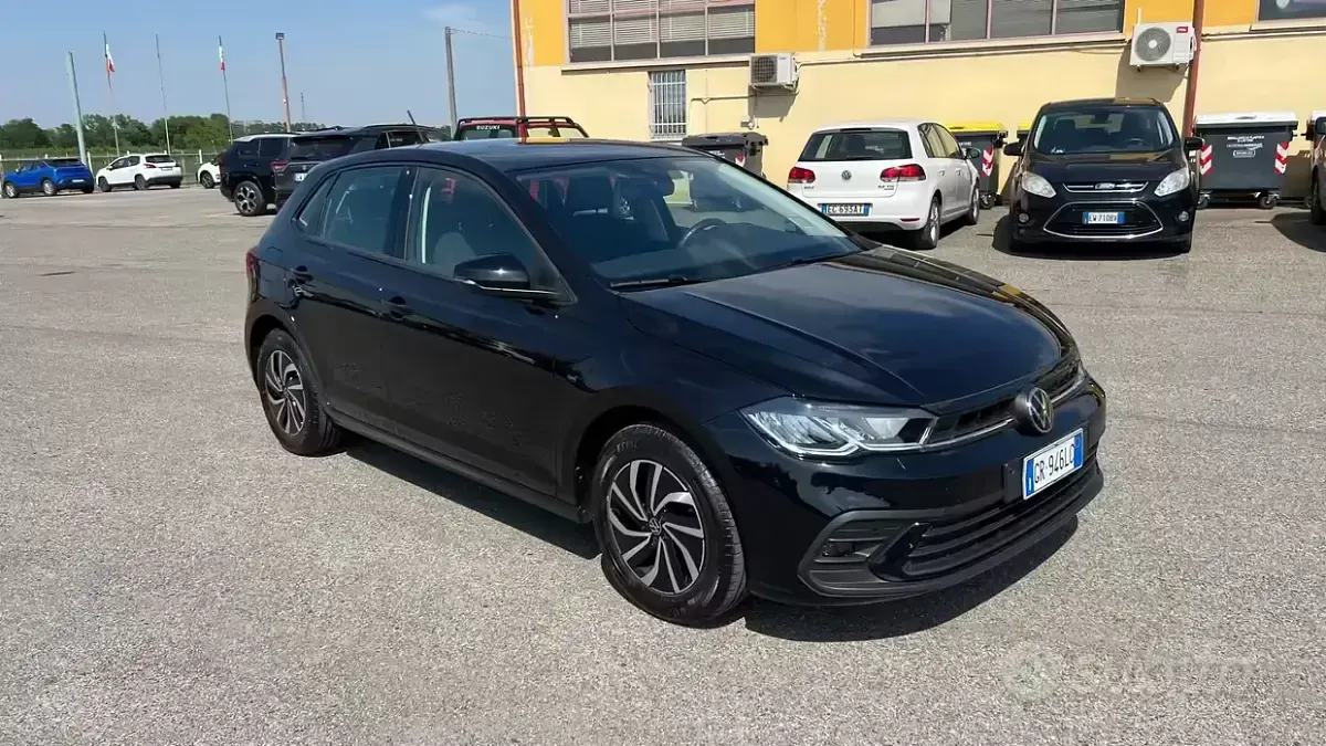 Usata VW Polo Style 95 CV (69 kW) 2024 Nero Utilitaria