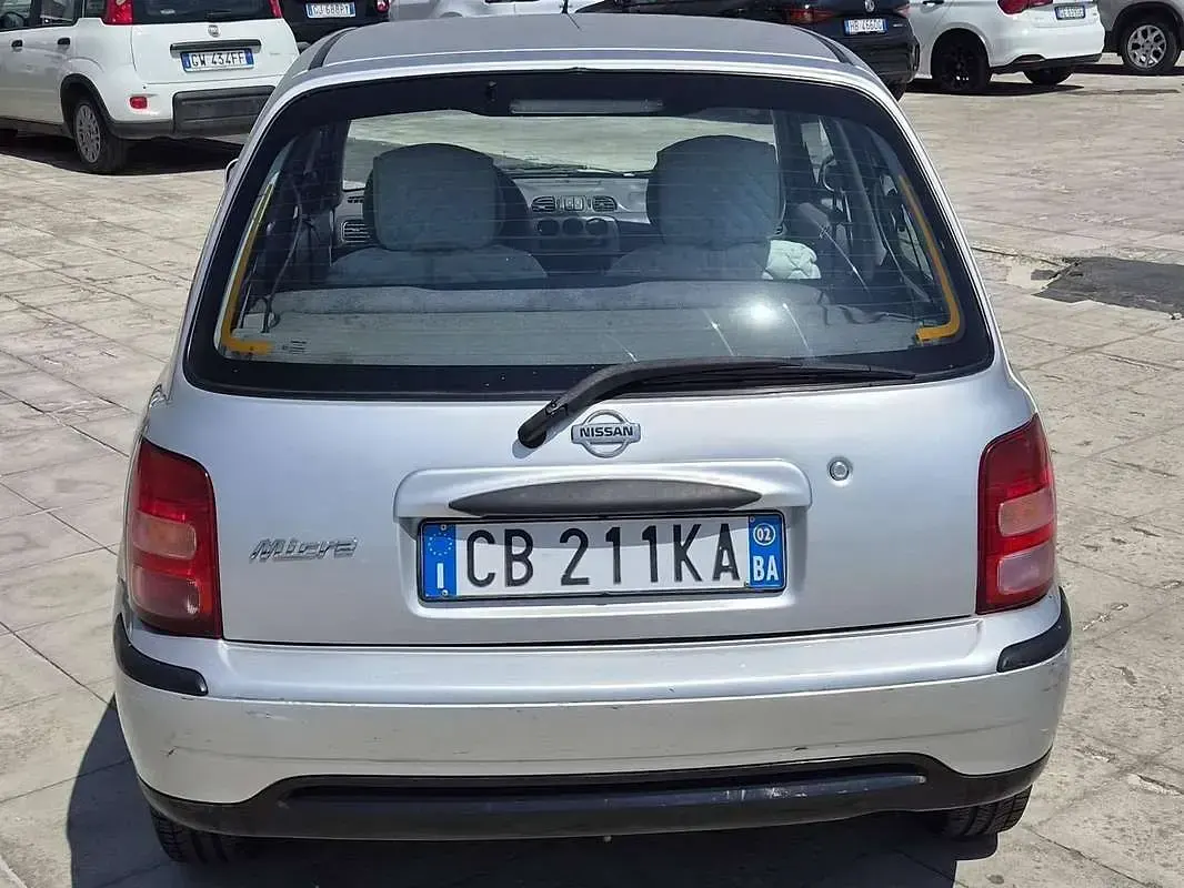Usata Nissan Micra Comfort 60 CV (44 kW) 2002 Grigio Utilitaria