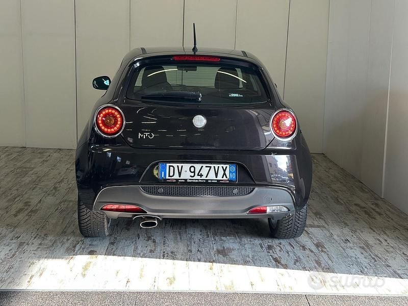 Usata Alfa Romeo MiTo Distinctive 119 CV (87 kW) 2010 Nero Utilitaria
