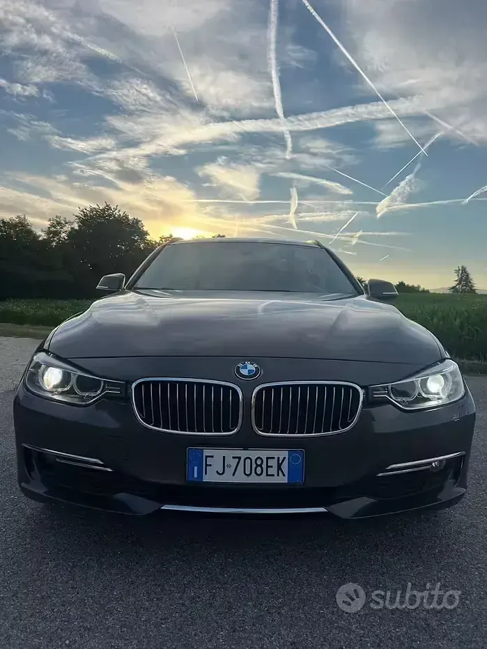 Usata BMW 320 Sport Line 184 CV (135 kW) 2013 Marrone Berlina
