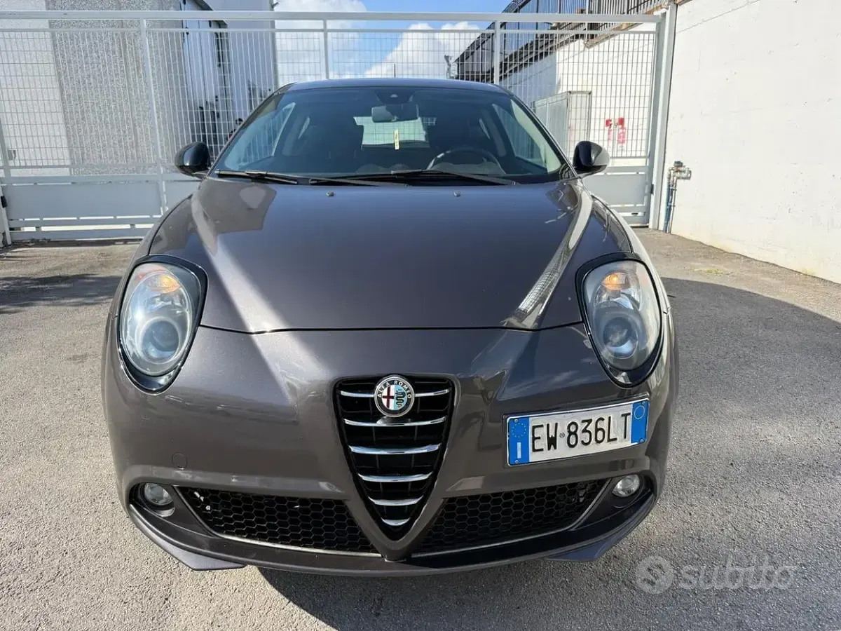 Usata Alfa Romeo MiTo 70 CV (51 kW) 2014 Grigio Utilitaria
