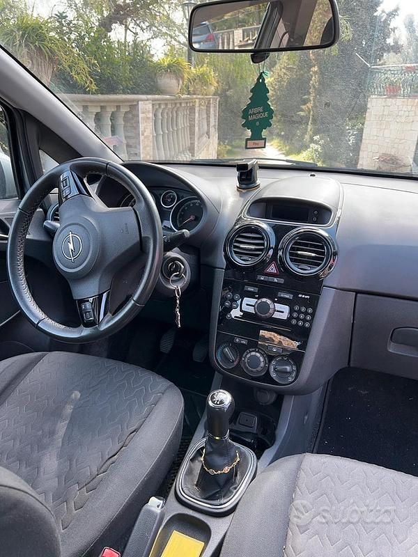 Usata Opel Corsa 86 CV (63 kW) 2014 Grigio Utilitaria