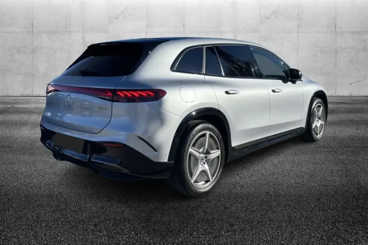 Usata Mercedes EQS450+ AMG Line Premium 135 kW (184 CV) 2022 Argento SUV
