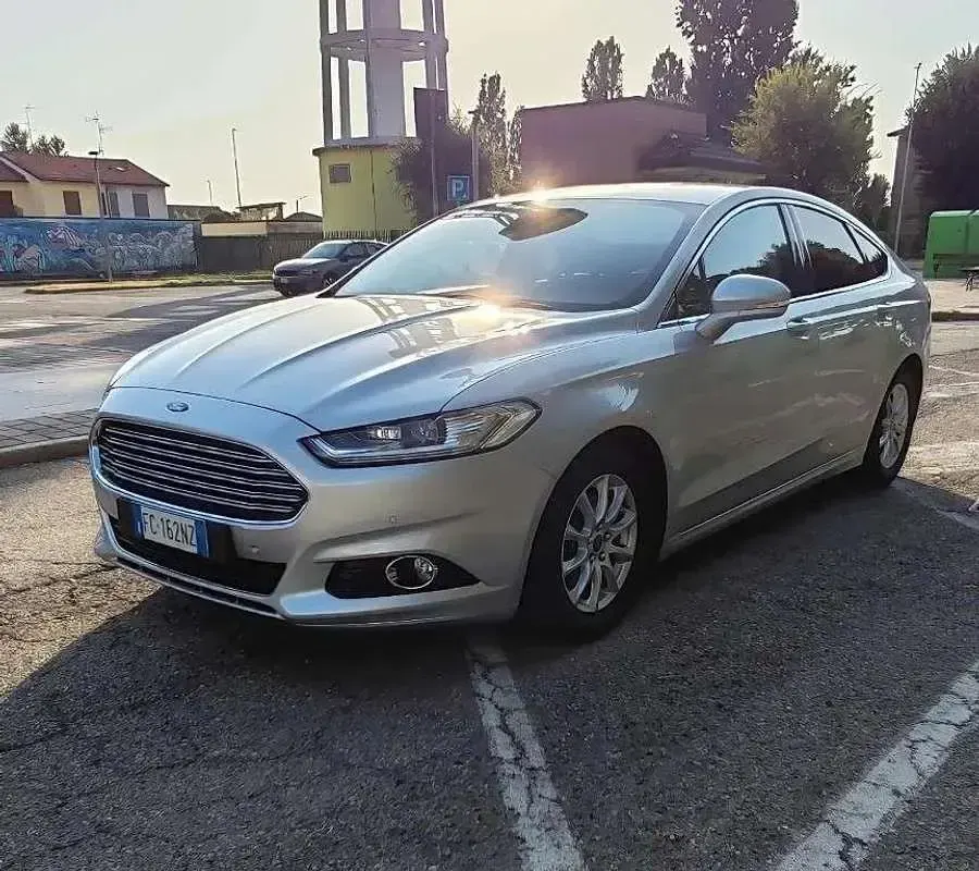 Usata Ford Mondeo Business Edition 179 CV (131 kW) 2016 Berlina