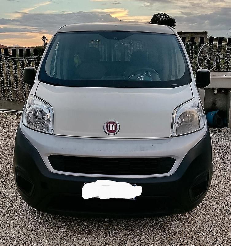 Bianco Usata 2020 Fiat Fiorino Monovolume | 6990 € (Ottimo prezzo) - Immagine 1/4