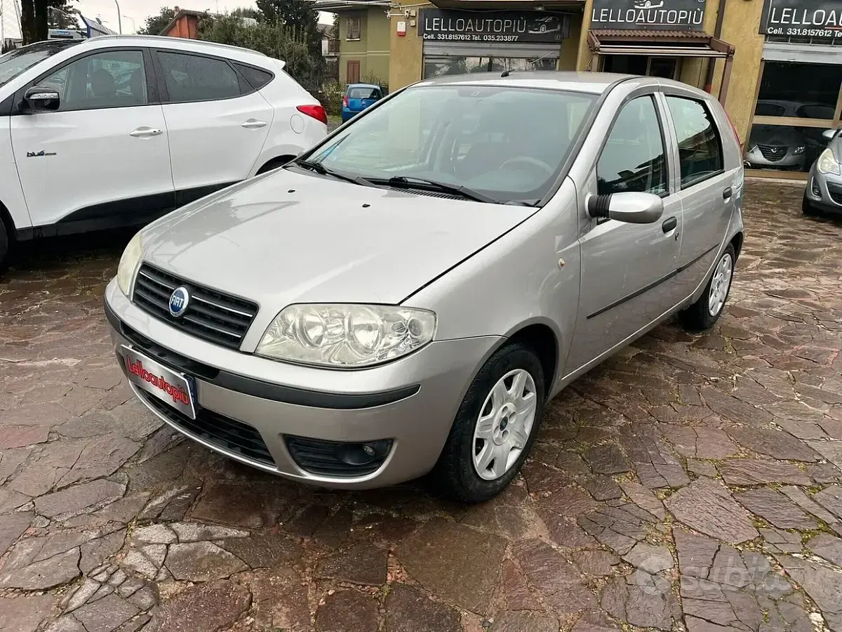 Brugt Fiat Punto Dynamic 60 HK (44 kW) 2004 Grå Hatchback