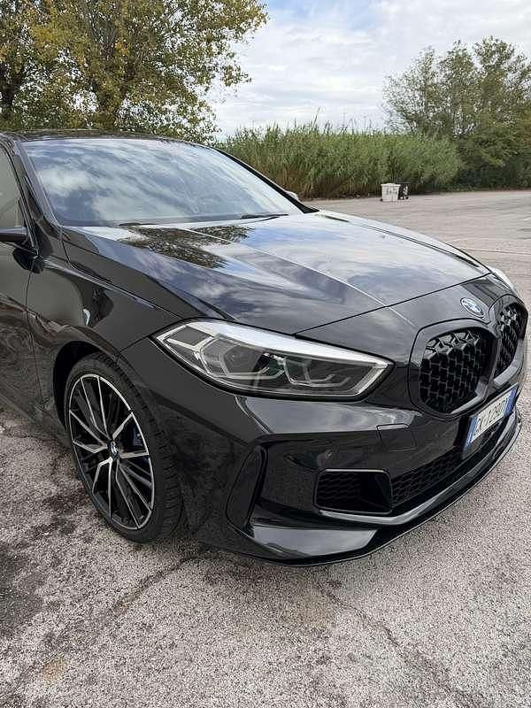Usata BMW M135 M Performance 306 CV (225 kW) 2022 Nero Utilitaria