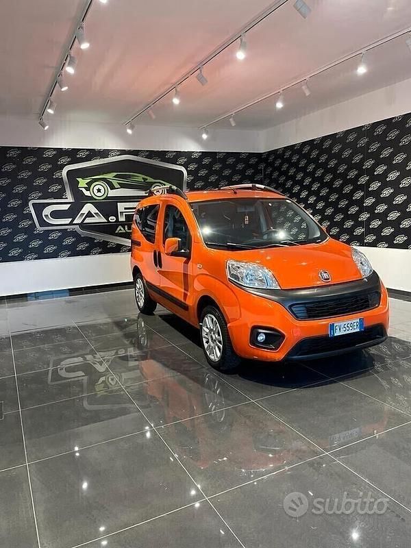 Usata Fiat Qubo Lounge 77 CV (56 kW) 2019 Arancione Monovolume