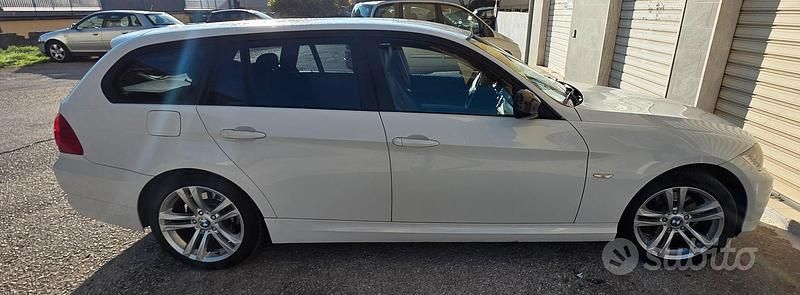 Usata BMW 316 120 CV (88 kW) 2012 Bianco Station wagon