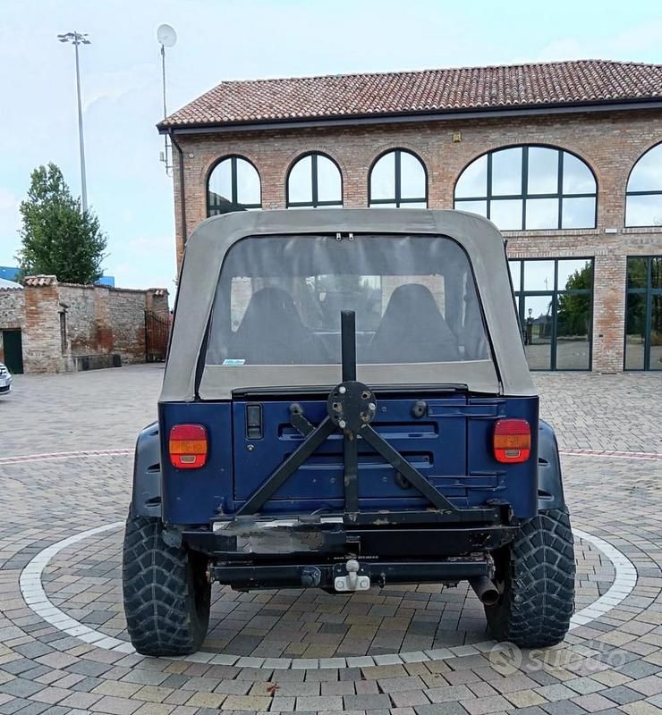 Usata Jeep Wrangler Sport 1997 Blu SUV