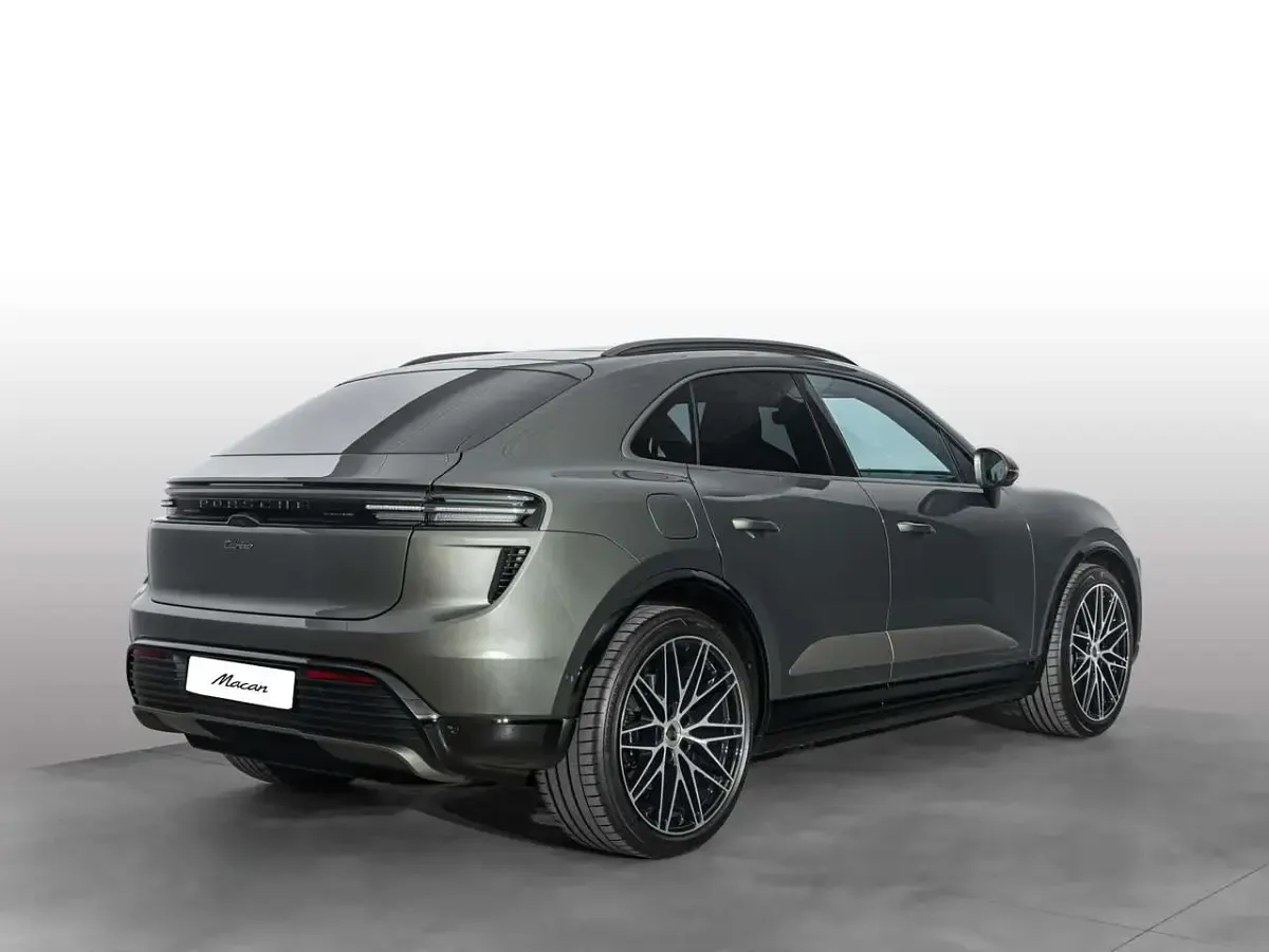 Usata Porsche Macan Turbo 469 kW (639 CV) 2026 Aventurine SUV